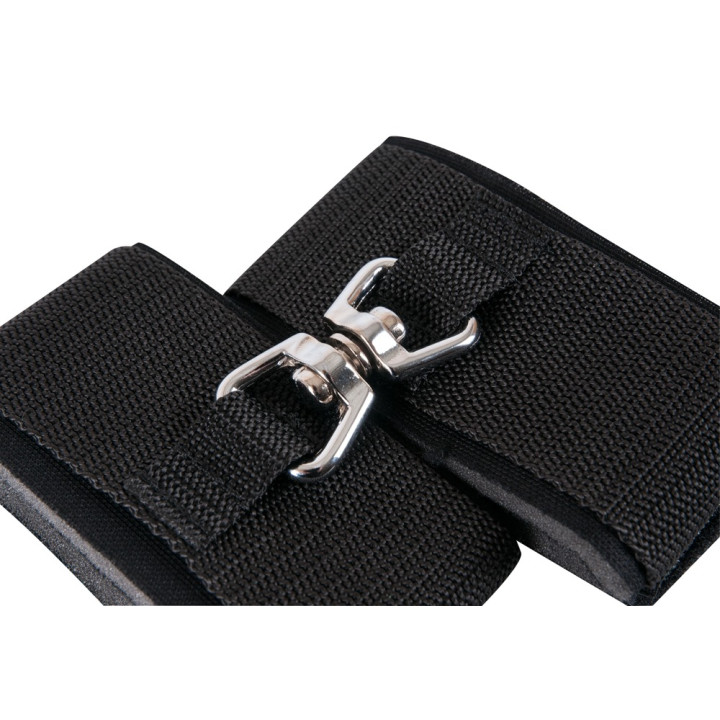 Bad Kitty Blindfold/Handcuffs